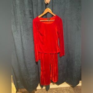 Pajamagram red velvet pjs in size small/medium